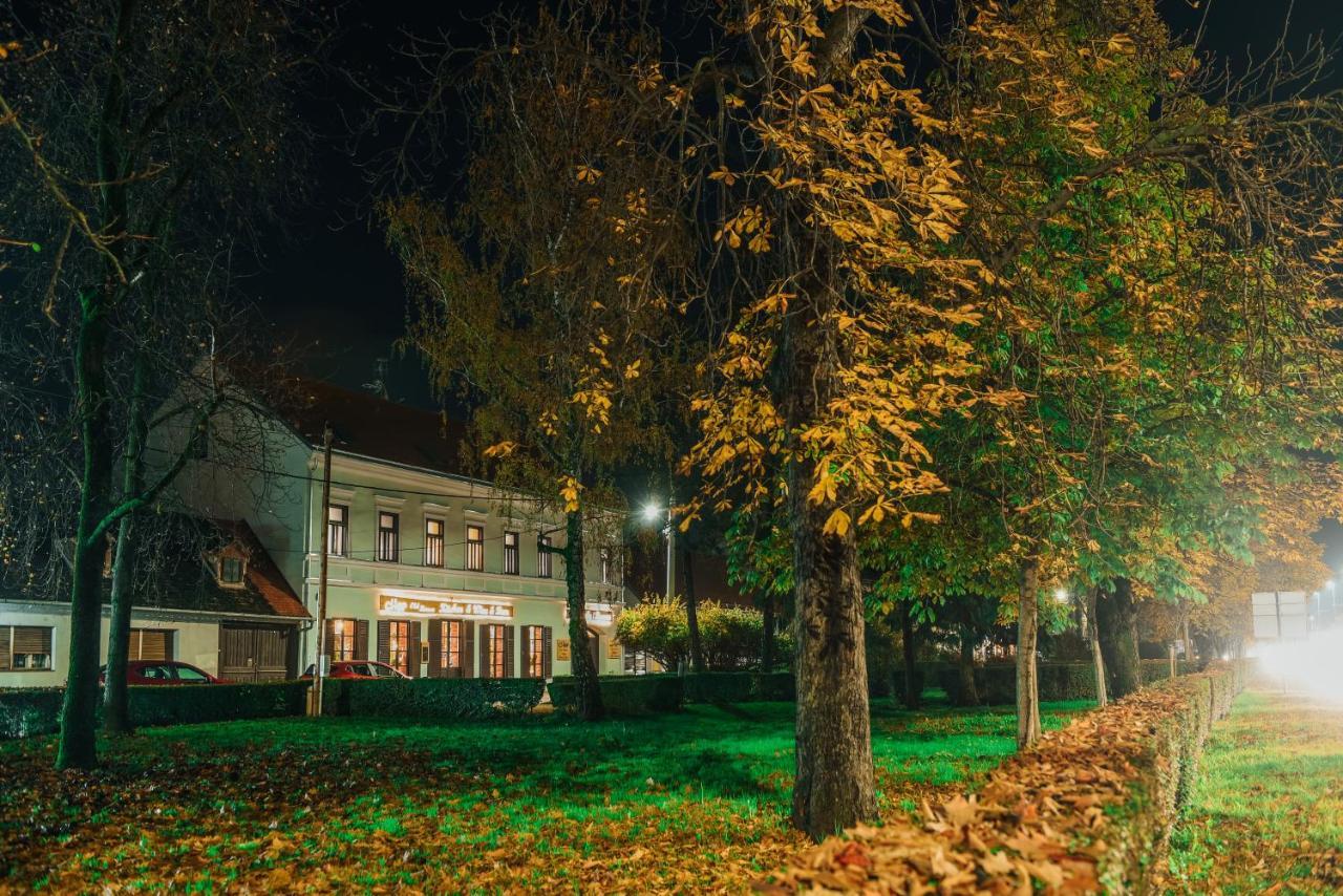 Chop Old House Hotel Velika Gorica Exterior photo